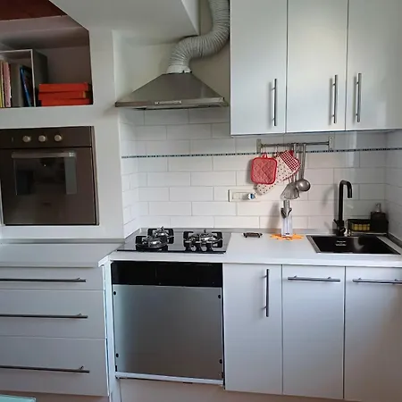 Adele לינה וארוחת בוקר קאפרי